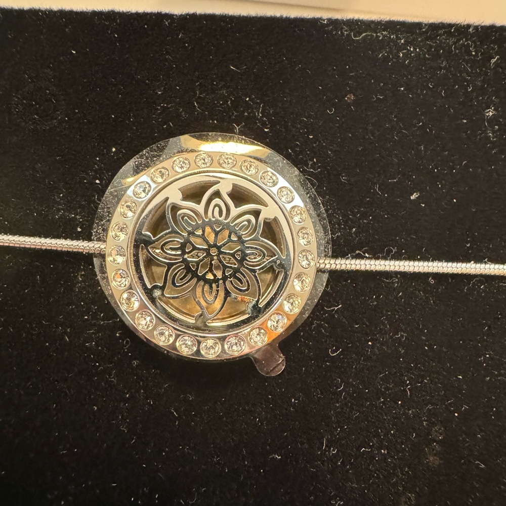 Anavia Aromatherapy Bracelet